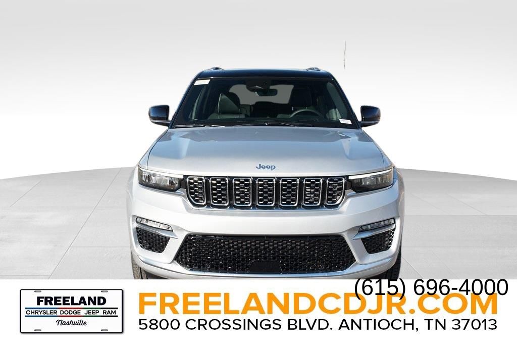 Vehicle image 2 of 23