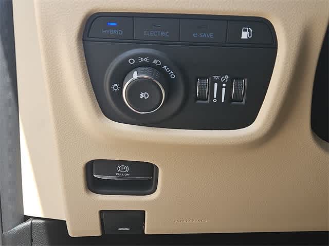 2024 Jeep Grand Cherokee 4xe Base Image 18 of 37
