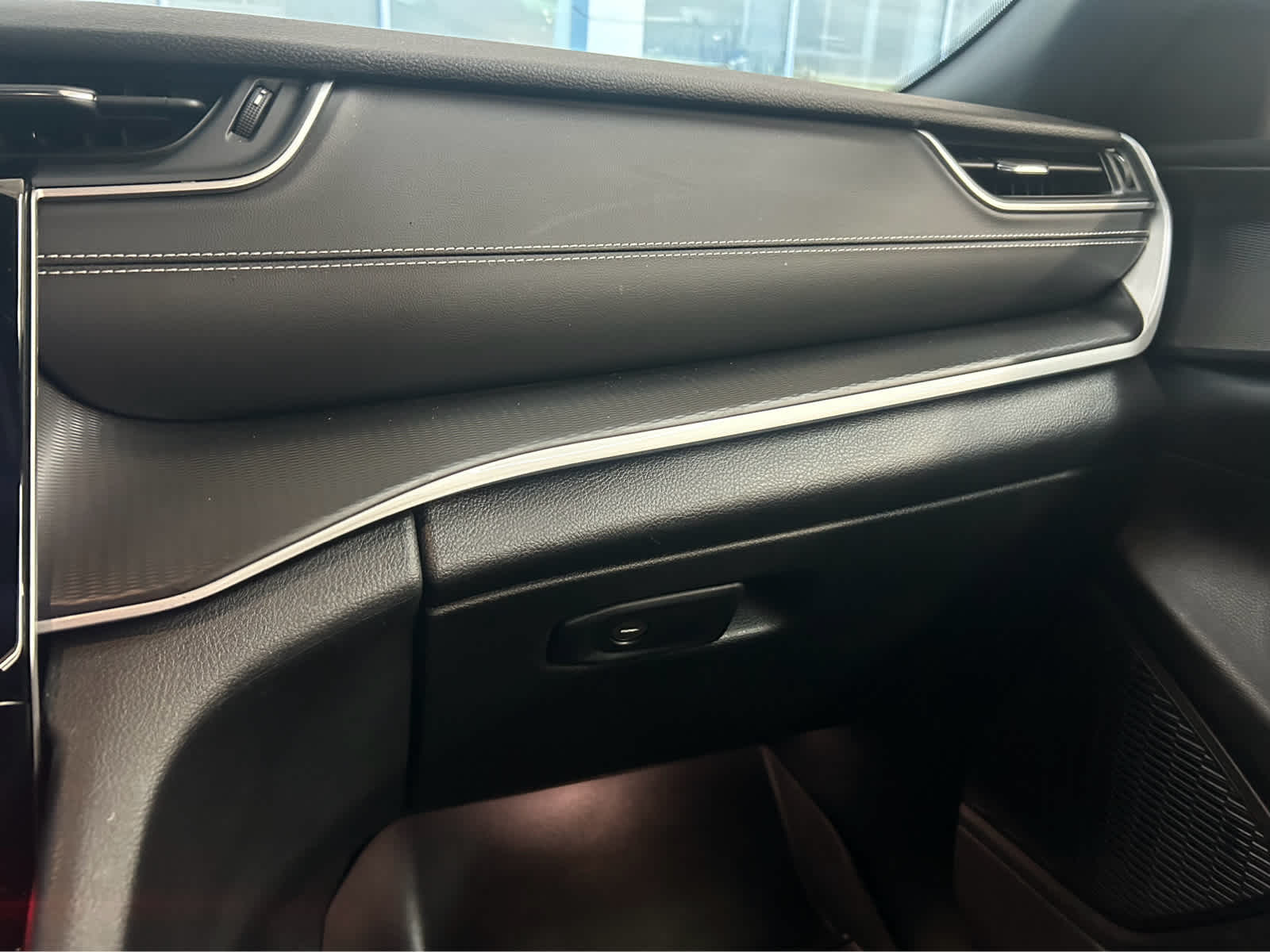 2024 Jeep Grand Cherokee L Altitude X Image 30 of 43