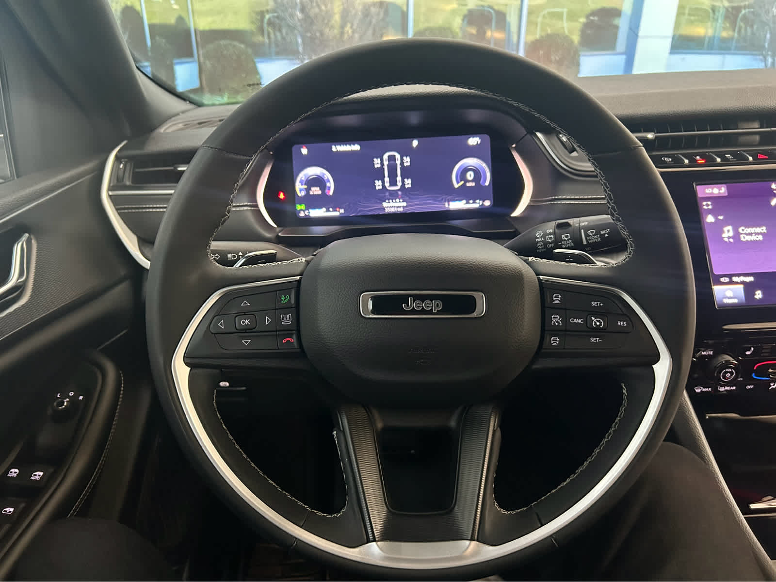 2024 Jeep Grand Cherokee L Altitude X Image 36 of 43