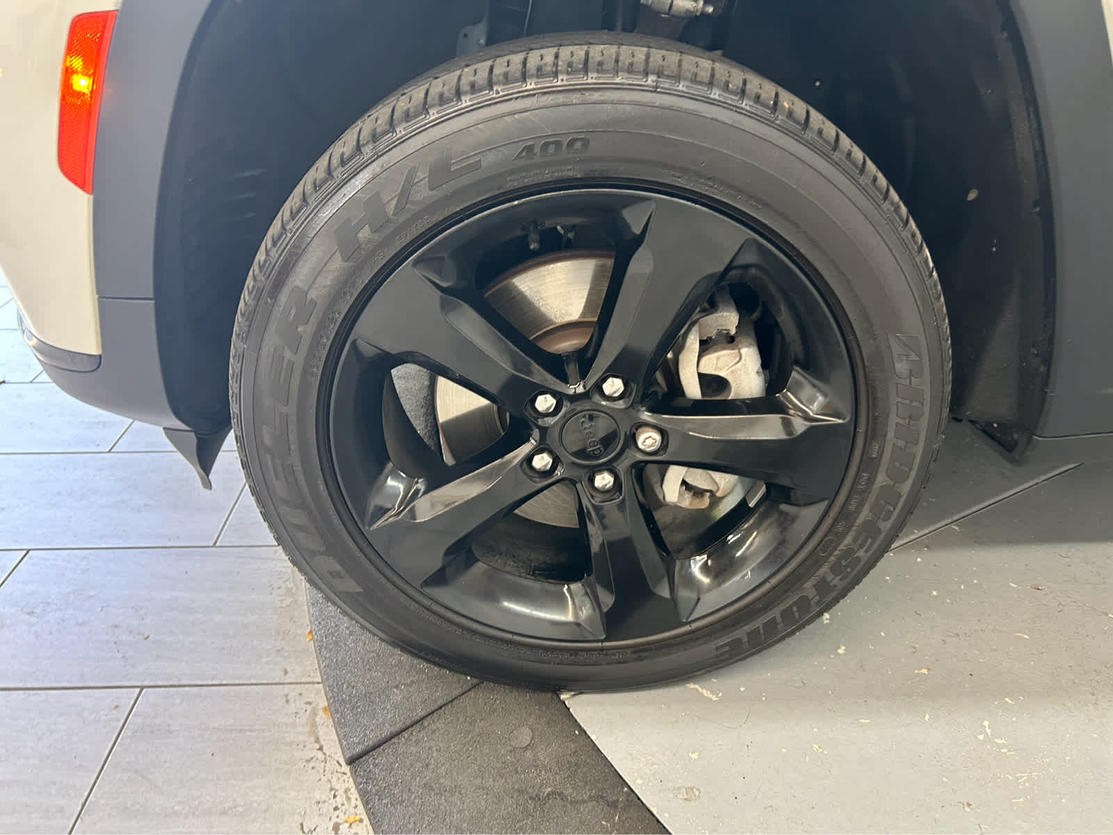 2024 Jeep Grand Cherokee L Altitude X Image 10 of 43