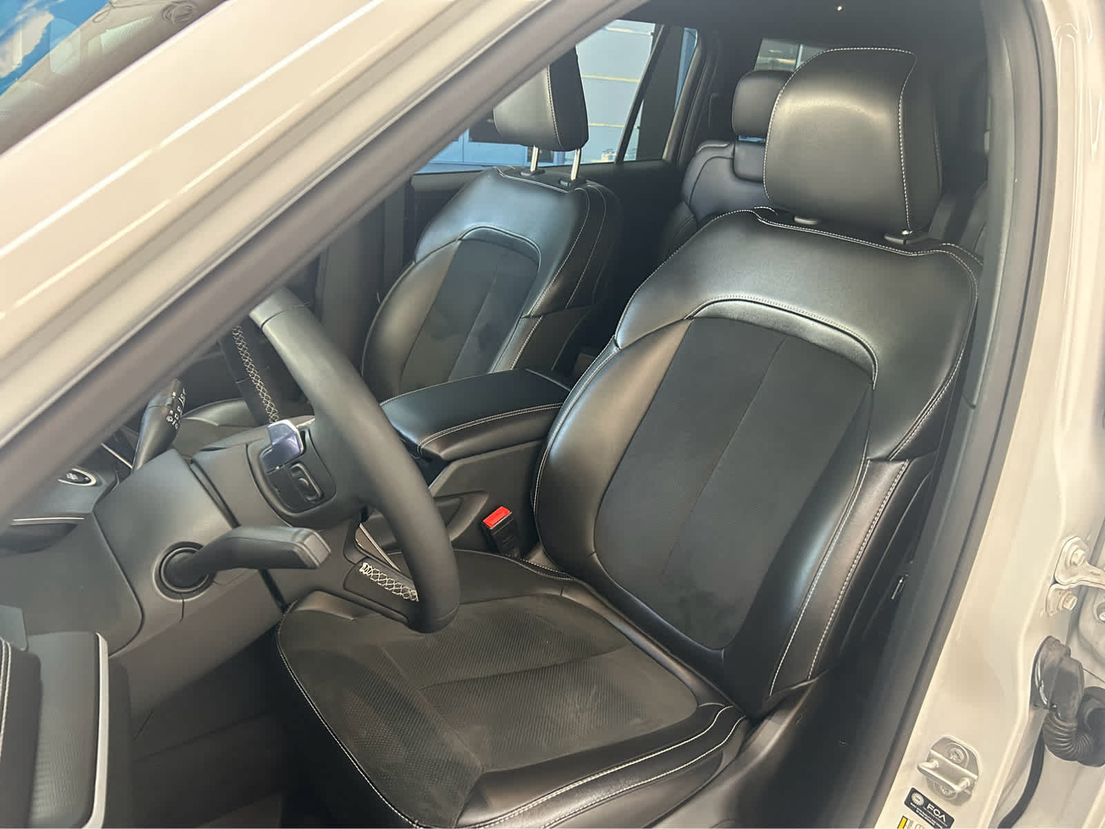 2024 Jeep Grand Cherokee L Altitude X Image 17 of 43