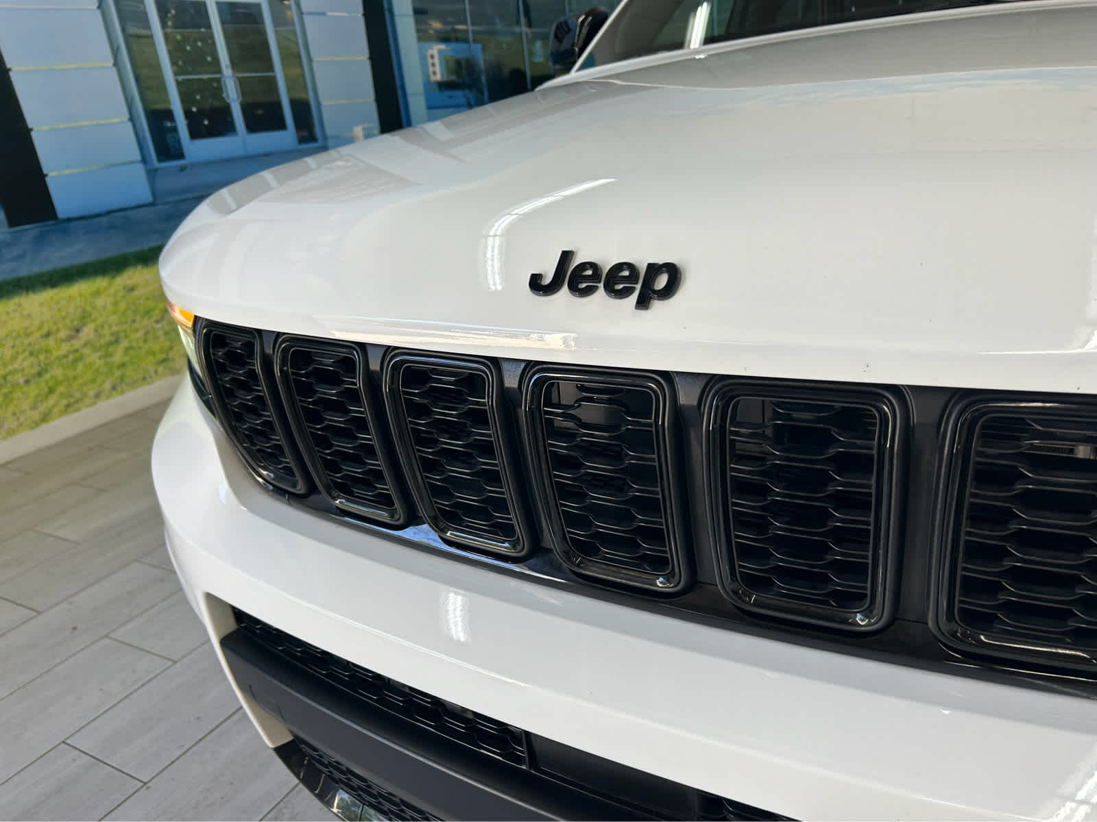 2024 Jeep Grand Cherokee L Altitude X Image 37 of 43