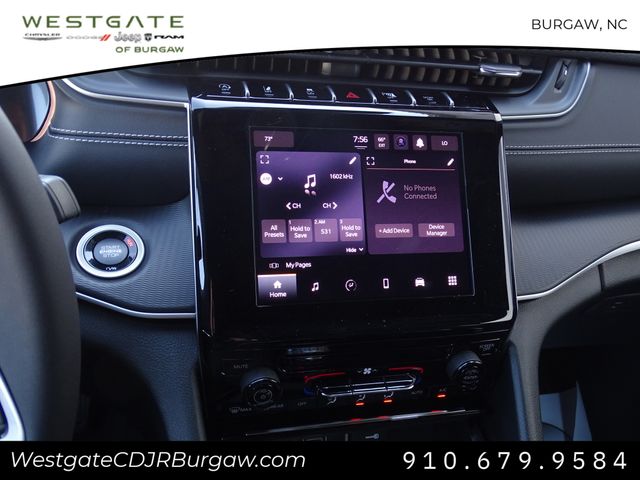 Vehicle image 20 of 23
