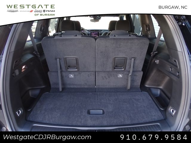 Vehicle image 11 of 23