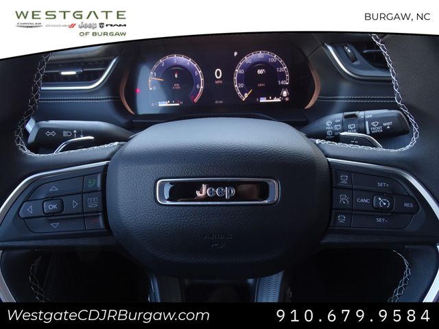 Vehicle image 19 of 23