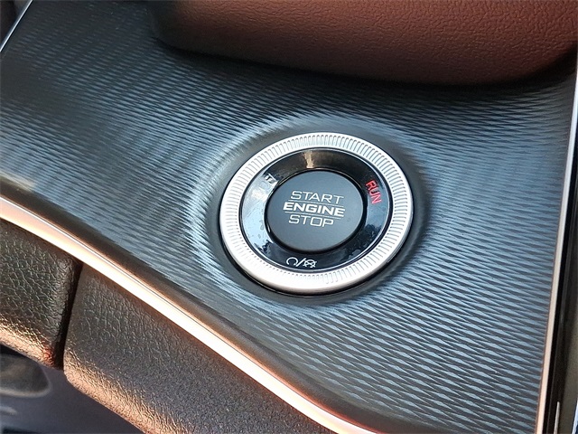 Vehicle image 26 of 30