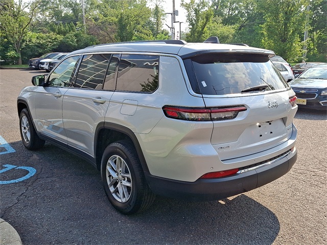 Vehicle image 7 of 30