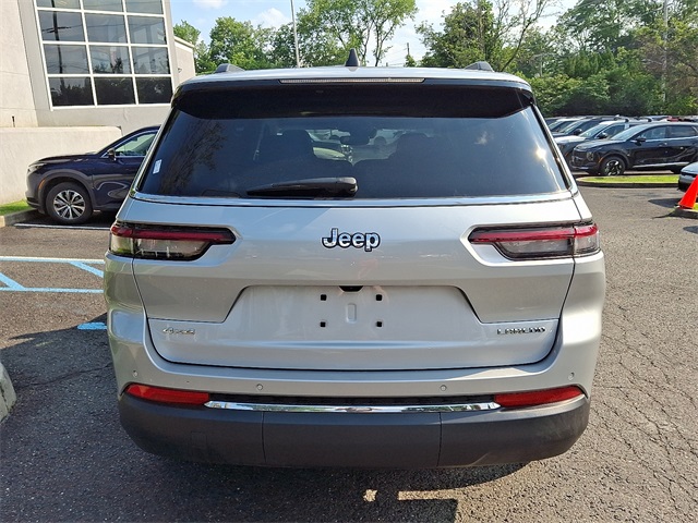 Vehicle image 6 of 30
