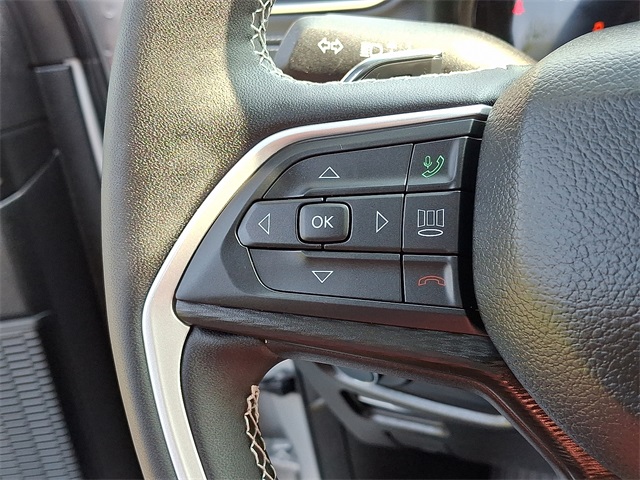 Vehicle image 24 of 30