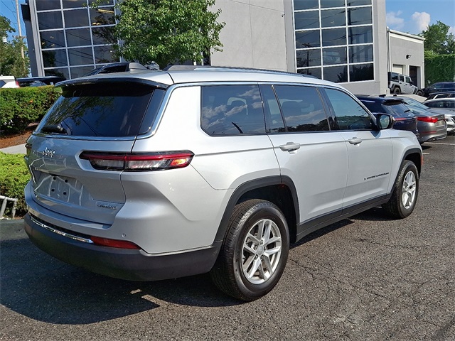 Vehicle image 5 of 30