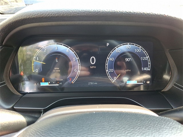 Vehicle image 14 of 30