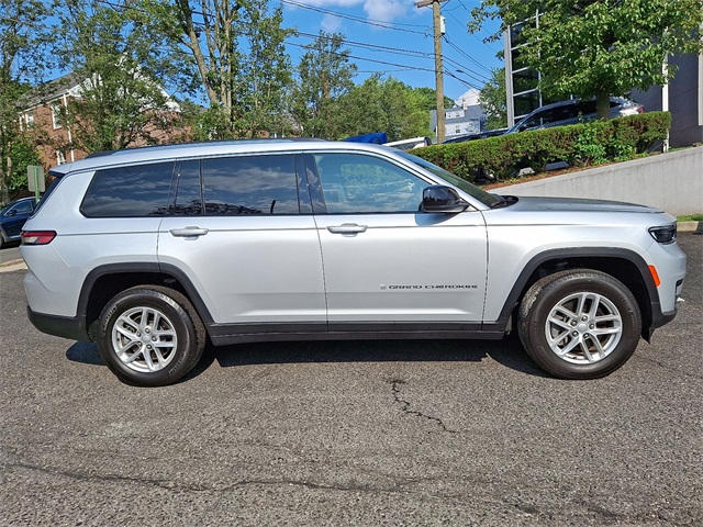 Vehicle image 4 of 30