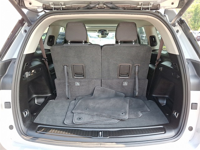 Vehicle image 9 of 30