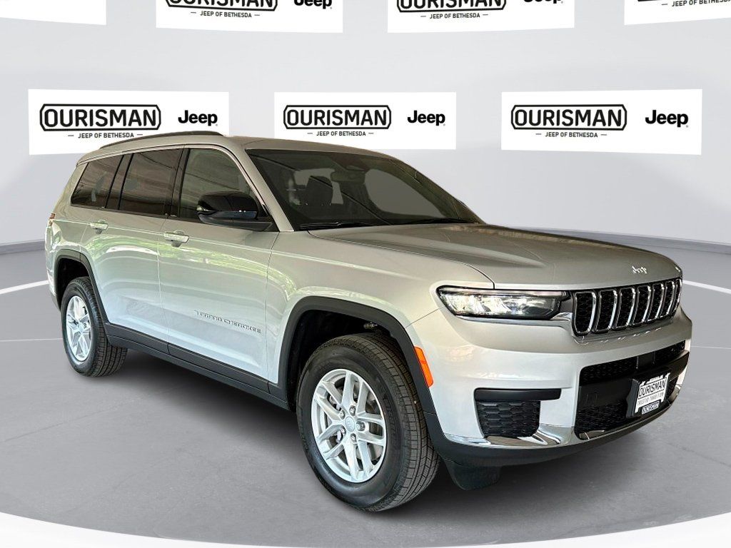 Vehicle image 2 of 24