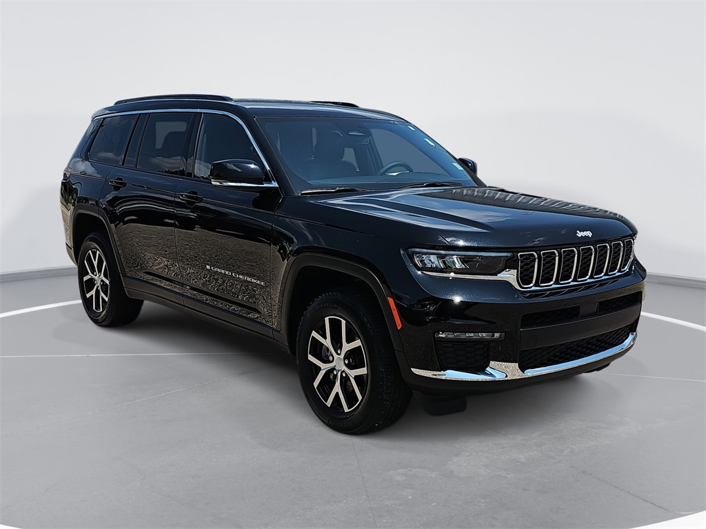 Vehicle image 3 of 39