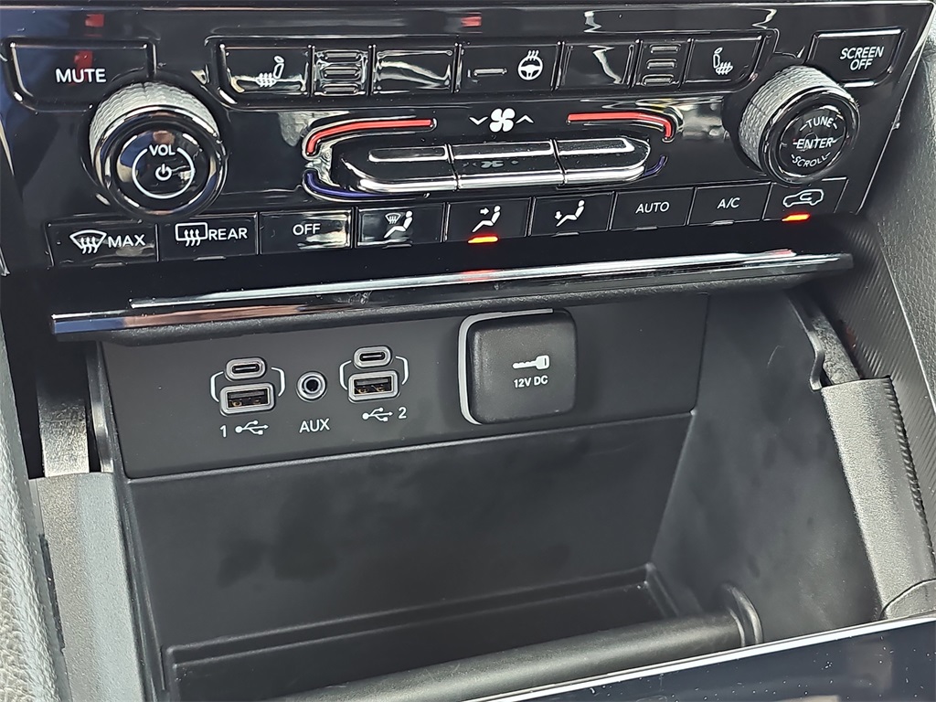 Vehicle image 26 of 39