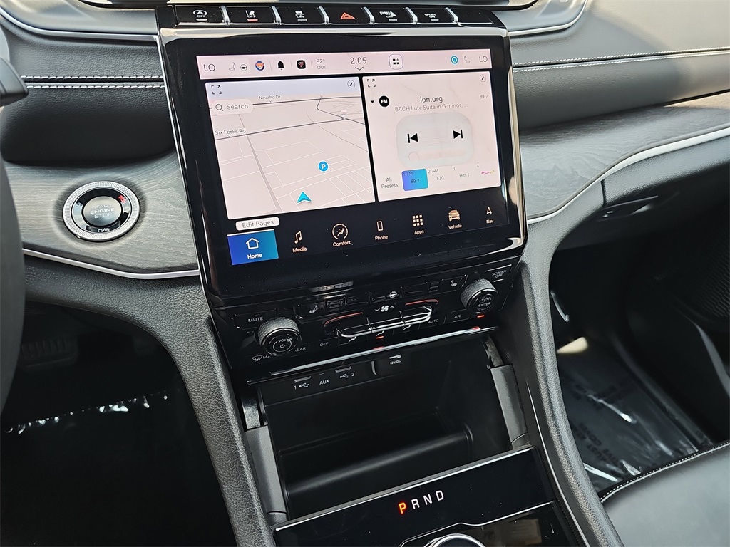Vehicle image 22 of 39