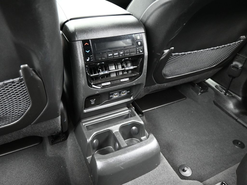 Vehicle image 66 of 81