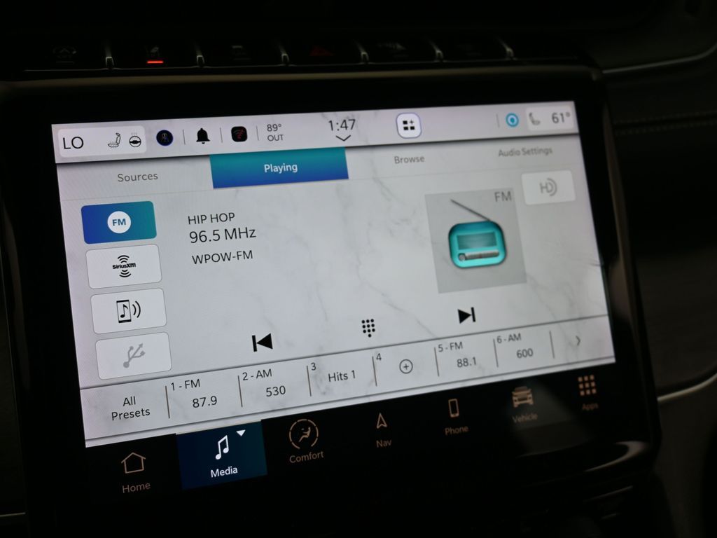 Vehicle image 52 of 81