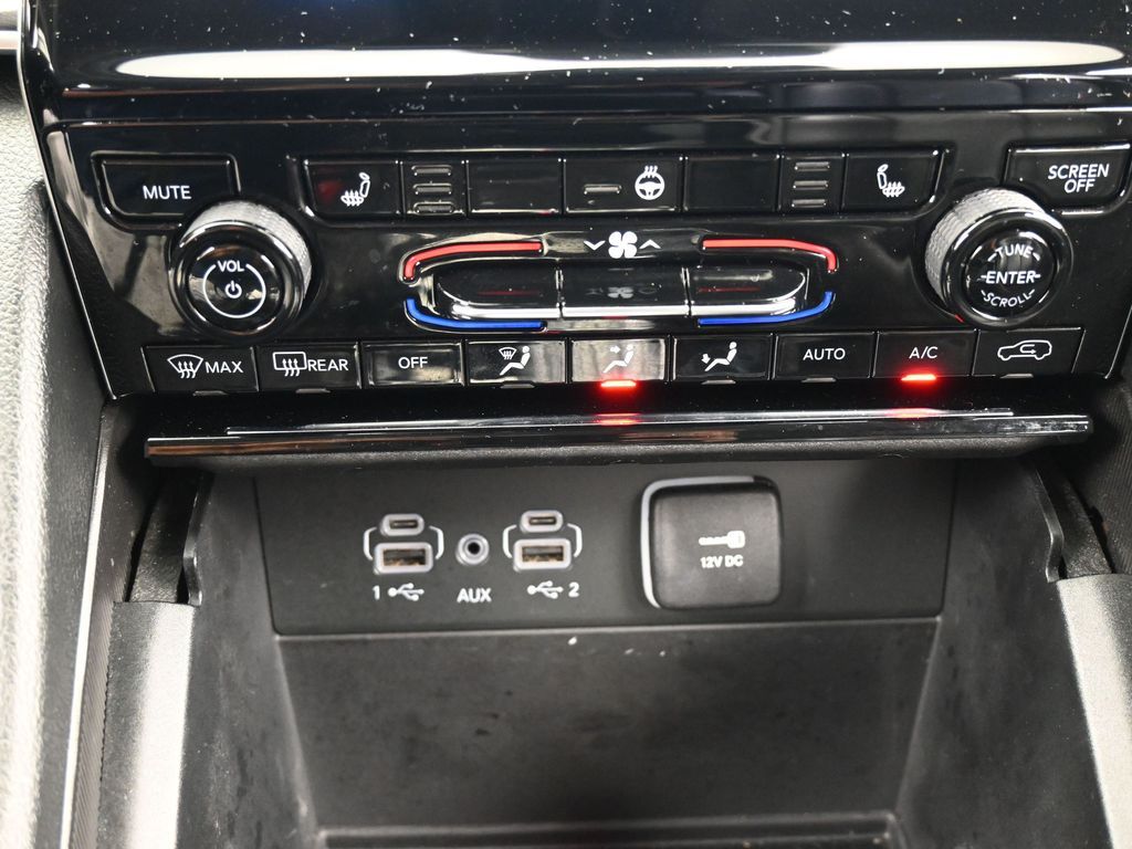 Vehicle image 54 of 81