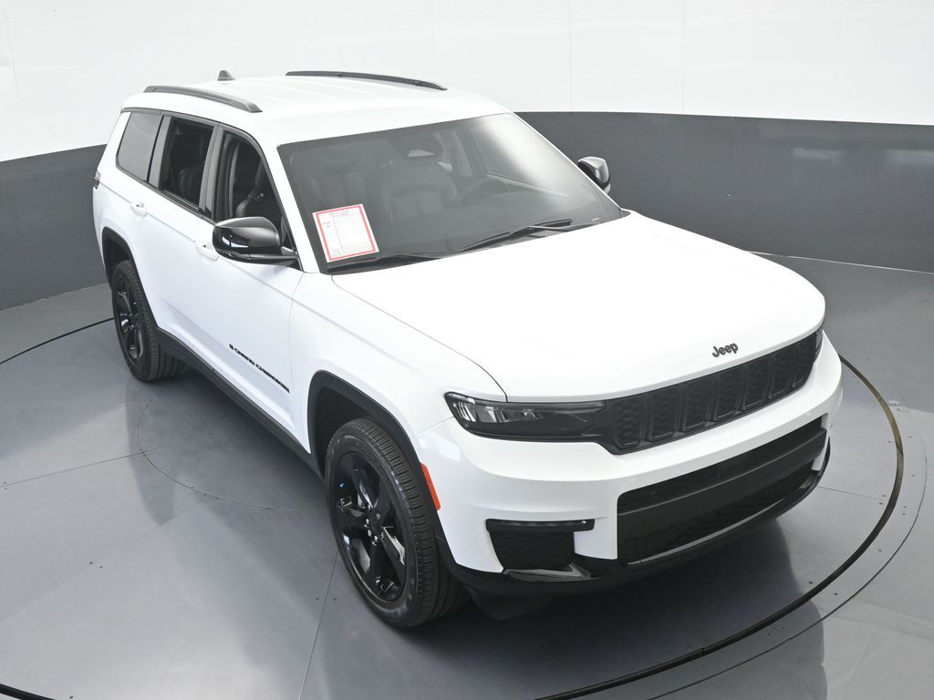Vehicle image 9 of 81