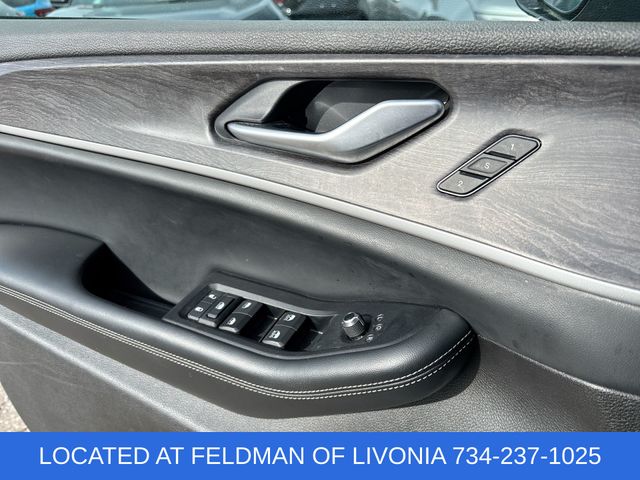 2024 Jeep Grand Cherokee L Limited Image 25 of 36