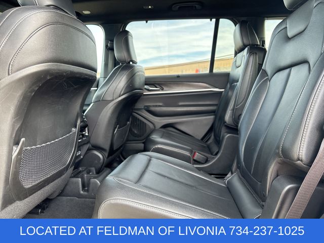 2024 Jeep Grand Cherokee L Limited Image 16 of 36
