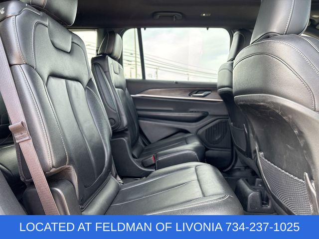 2024 Jeep Grand Cherokee L Limited Image 13 of 36