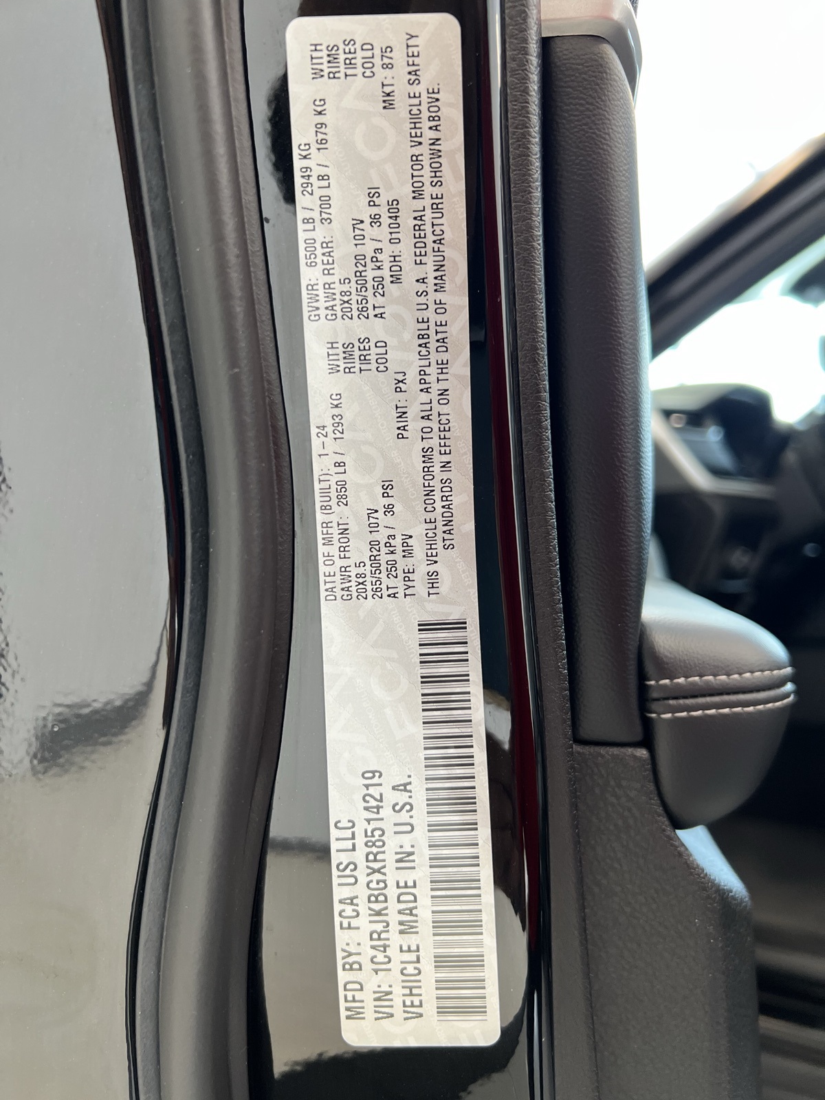 Vehicle image 65 of 76