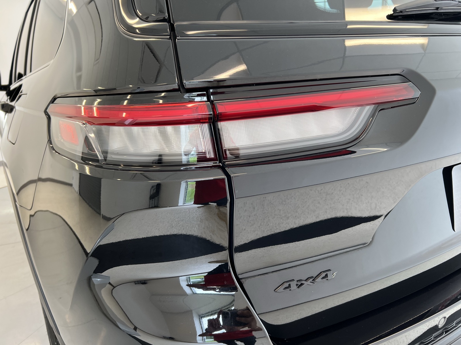 Vehicle image 72 of 76