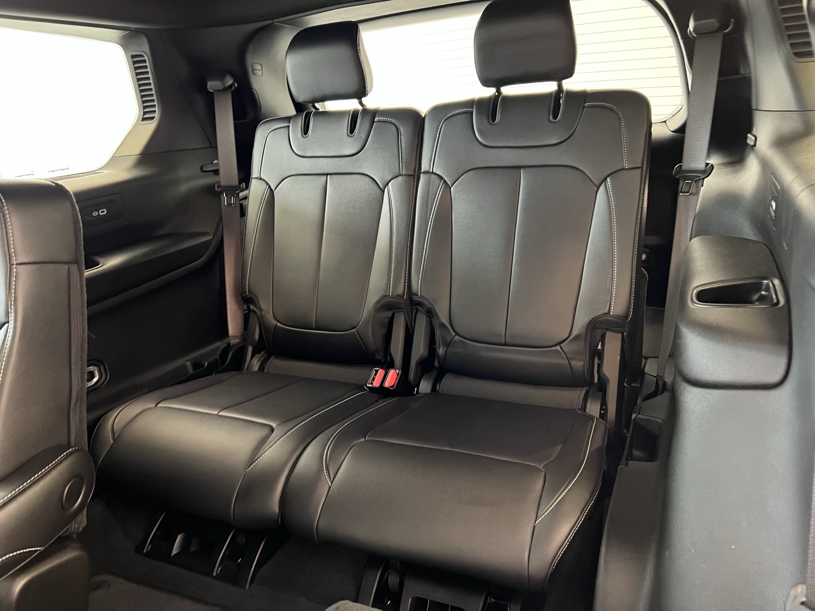 Vehicle image 26 of 76