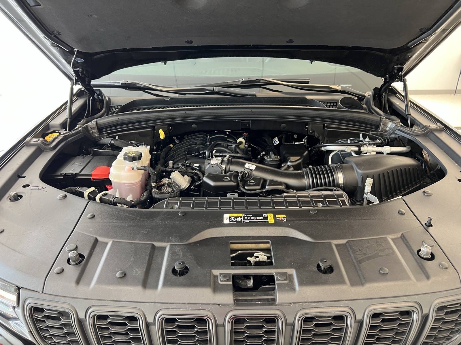Vehicle image 15 of 76