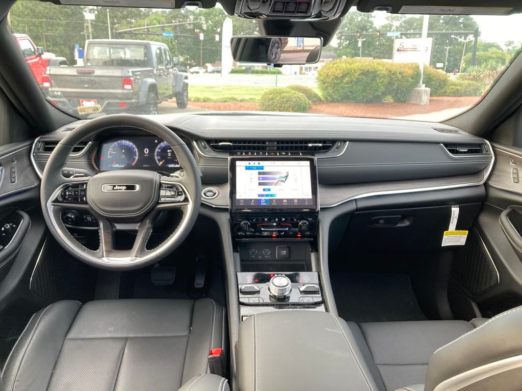 Vehicle image 12 of 38
