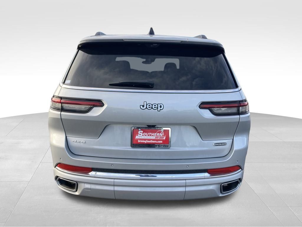 Vehicle image 6 of 38