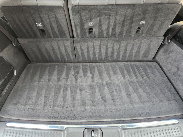 2024 Jeep Grand Wagoneer Series II Obsidian Image 11 of 37