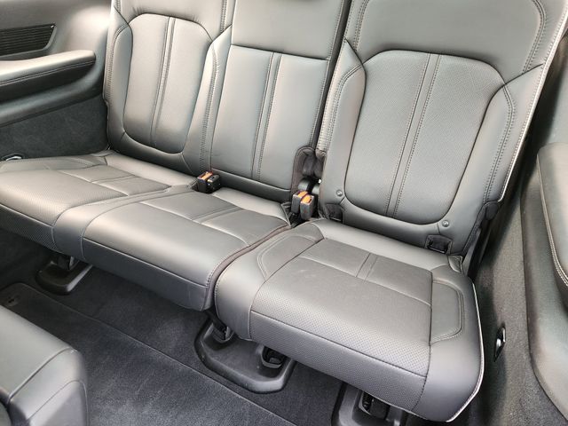 2024 Jeep Grand Wagoneer Series II Obsidian Image 15 of 37