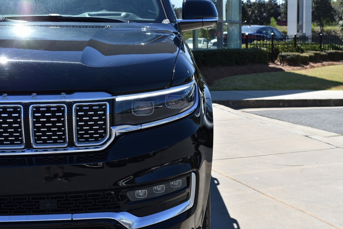 Vehicle image 15 of 39
