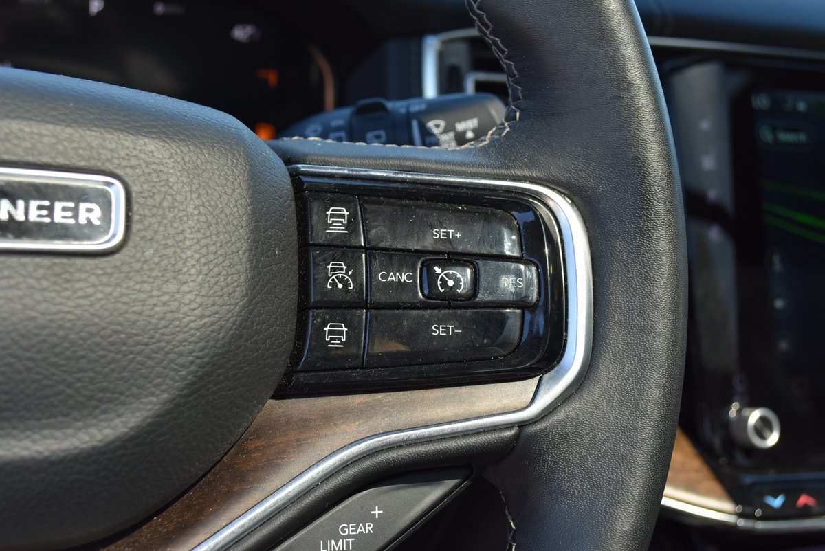 Vehicle image 29 of 39