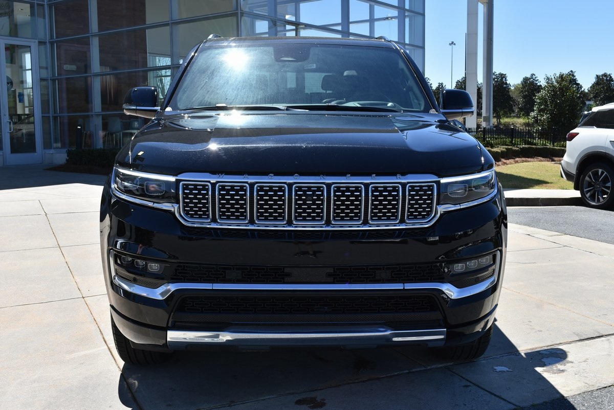 Vehicle image 3 of 39