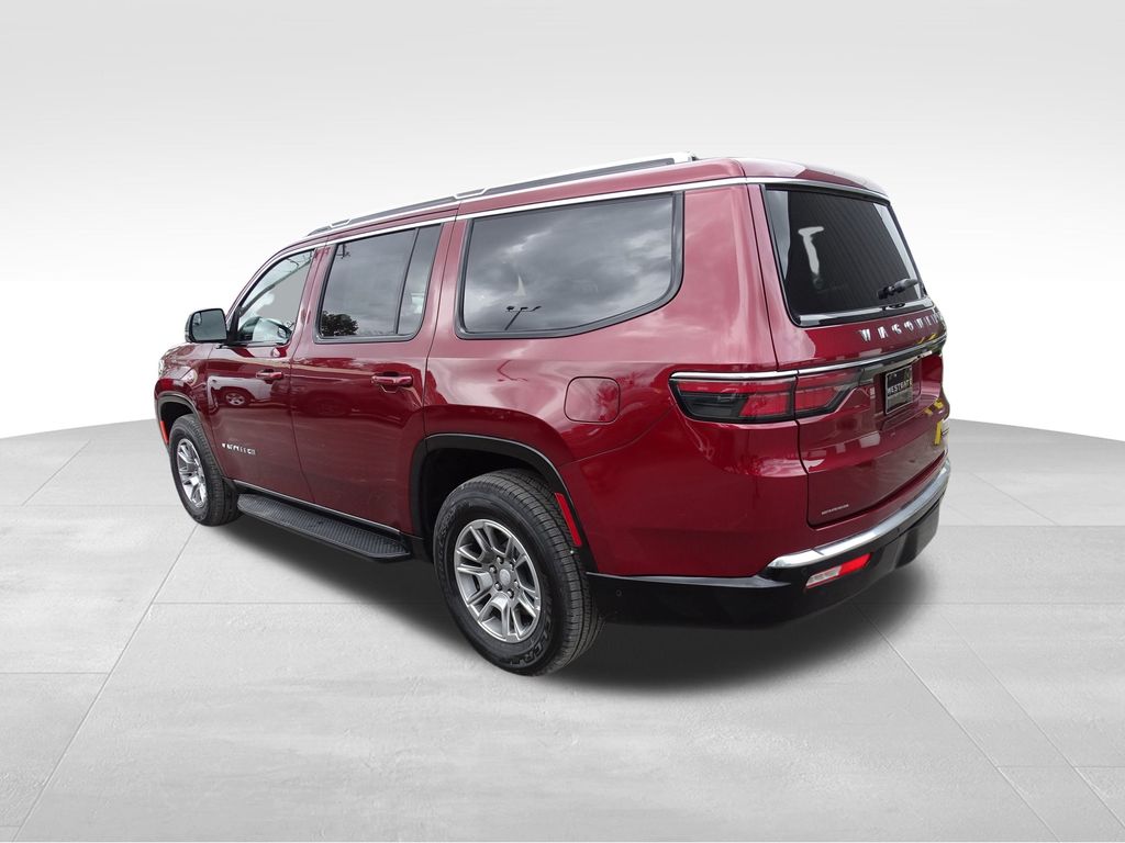 Vehicle image 8 of 26