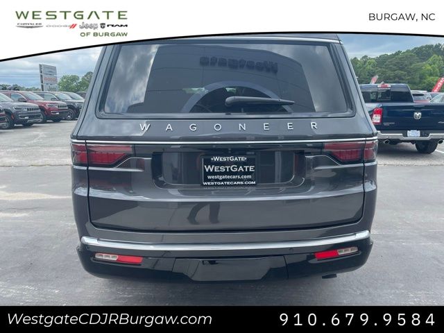 Vehicle image 7 of 10