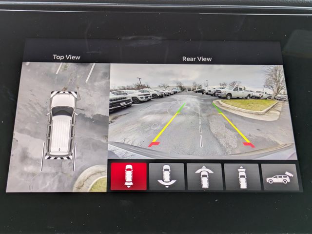 Vehicle image 18 of 27