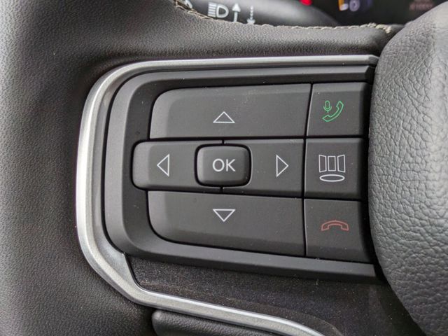 Vehicle image 23 of 27