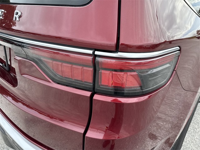 Vehicle image 12 of 40