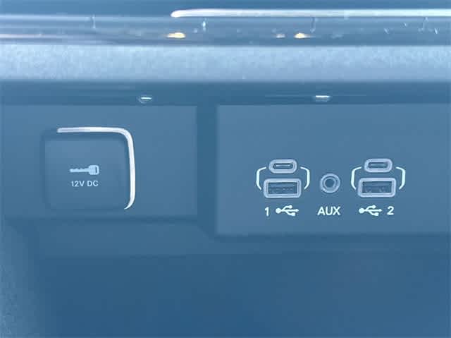 2024 Jeep Wagoneer L Base Image 32 of 37