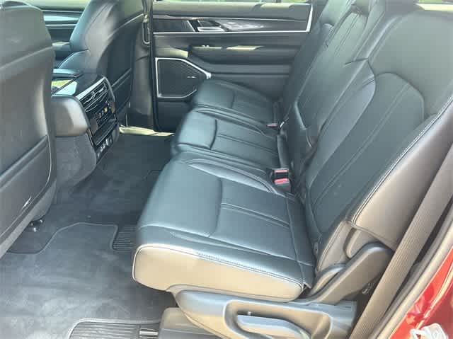 2024 Jeep Wagoneer L Base Image 20 of 37