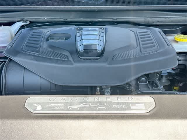 2024 Jeep Wagoneer L Base Image 15 of 37