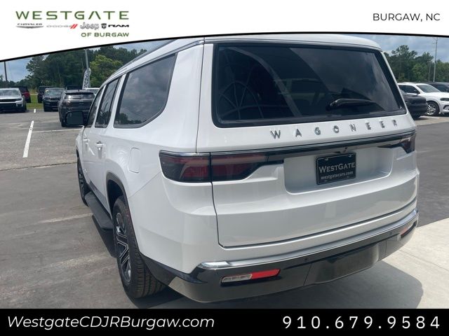 Vehicle image 9 of 21