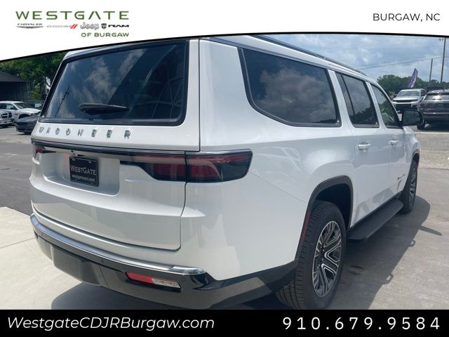 Vehicle image 8 of 21